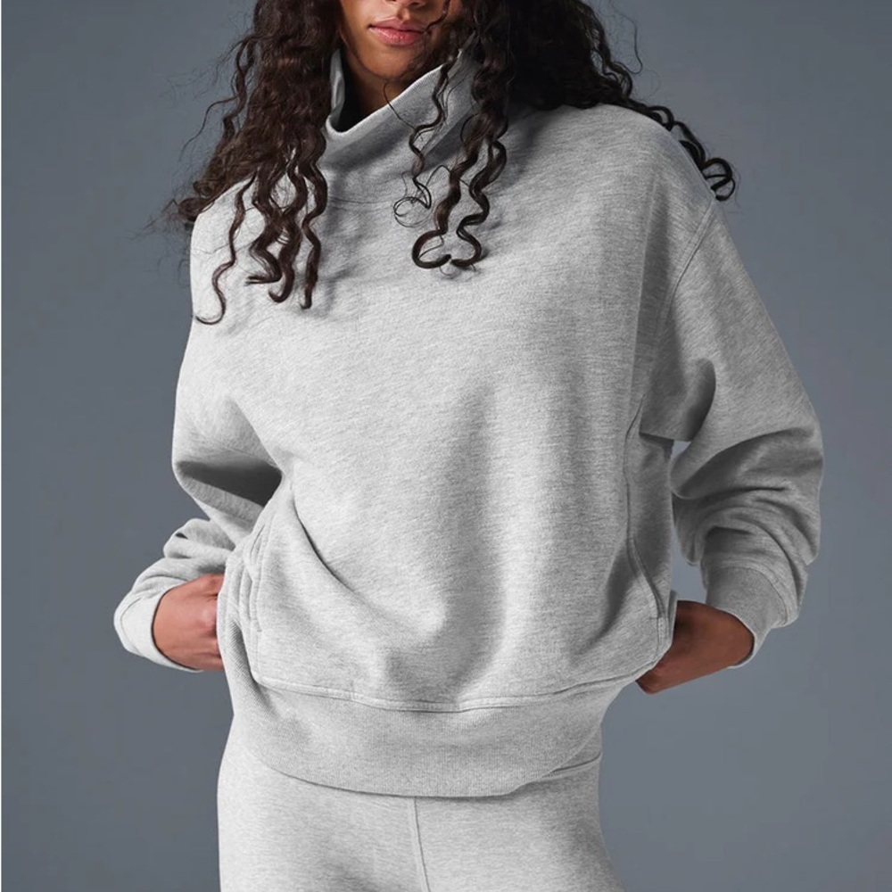 ALO yoga Hazy Mock Neck Pullover